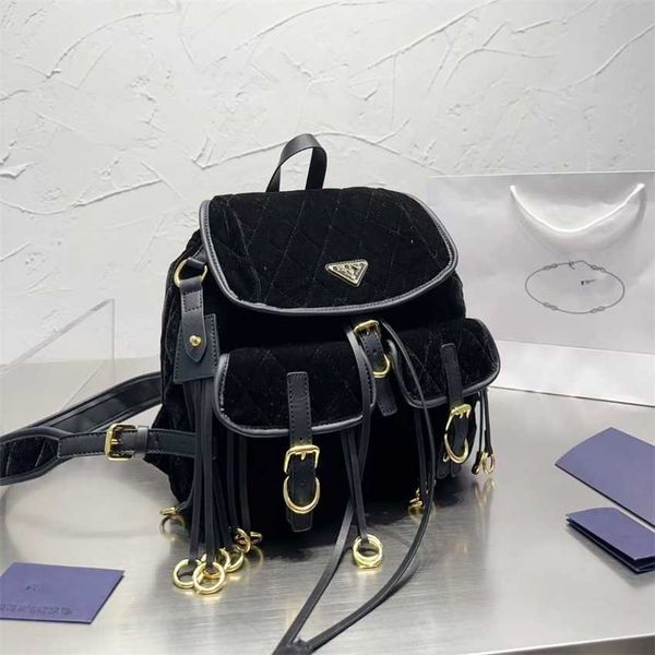 20% off 2023 fashion hand fashionable new shoulder velvet cloth simple drawstring flip backpack practical multi pocket casual commuting bag
20% off 2023 fashion hand fashionable new shoulder velvet cloth simple drawstring flip backpack practical multi pocket casual commuting bag