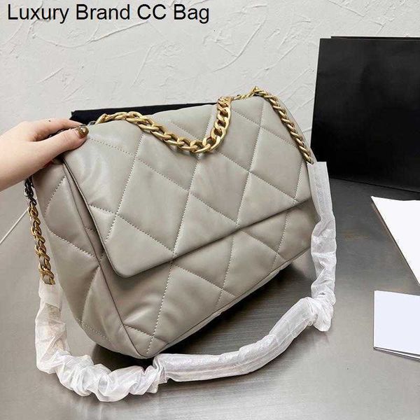 shoulder bags 2023ss 19 maxi jumbo lambskin bags classic cc flap quilted lambskin gold metal hardware crossbody shoulder luggage large capac
shoulder bags 2023ss 19 maxi jumbo lambskin bags classic cc flap quilted lambskin gold metal hardware crossbody shoulder luggage large capac