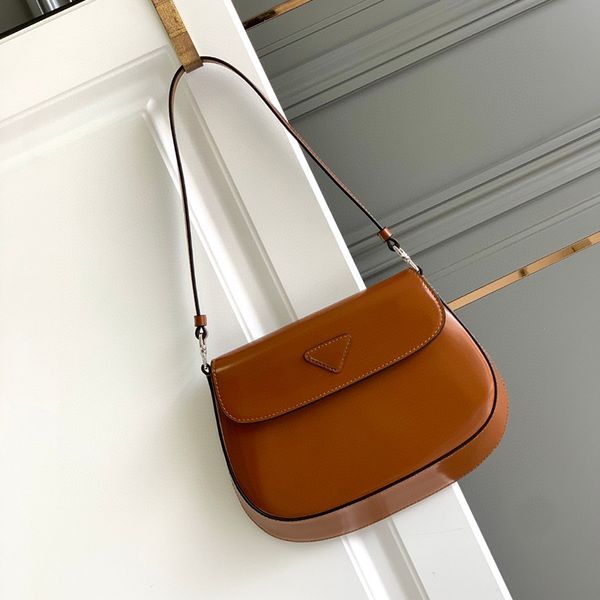 designer bag womens solid color leather underarm bag 1bd3111 magnetic buckle clamshell crossbody bag fashion portable shoulder bag
designer bag womens solid color leather underarm bag 1bd3111 magnetic buckle clamshell crossbody bag fashion portable shoulder bag