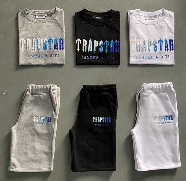 men's trapstar t shirt set letter embroidered tracksuit short sleeve plush shorts 20230023, Gray
men's trapstar t shirt set letter embroidered tracksuit short sleeve plush shorts 20230023, Gray