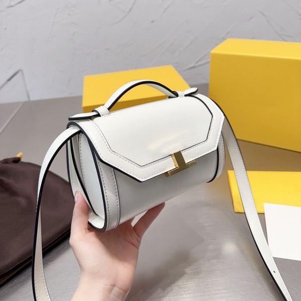 women's handbag designer bag fashion shoulder bag 2023 new white bucket bag luxury clamshell crossbody bag leather classic senior women
women's handbag designer bag fashion shoulder bag 2023 new white bucket bag luxury clamshell crossbody bag leather classic senior women