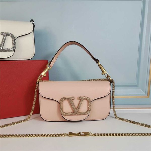 purses head layer cowhide chain women's bag letter diamond buckle hand style genuine leather handle underarm single shoulder diagonal c
purses head layer cowhide chain women's bag letter diamond buckle hand style genuine leather handle underarm single shoulder diagonal c