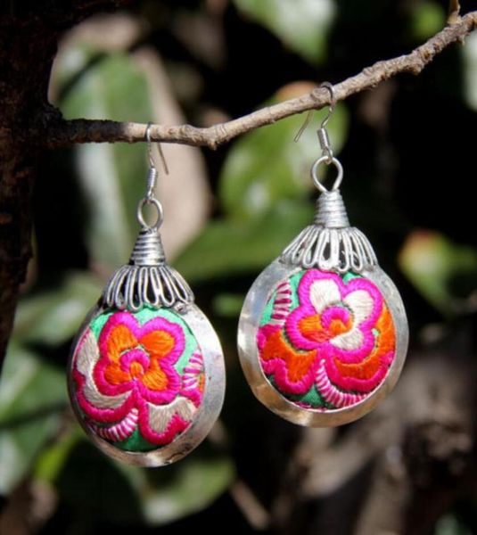 sell new retro ball embroidery ethnic miao silver earrings fine jewelry handmade fashion birthday1829277, Blue;slivery
sell new retro ball embroidery ethnic miao silver earrings fine jewelry handmade fashion birthday1829277, Blue;slivery