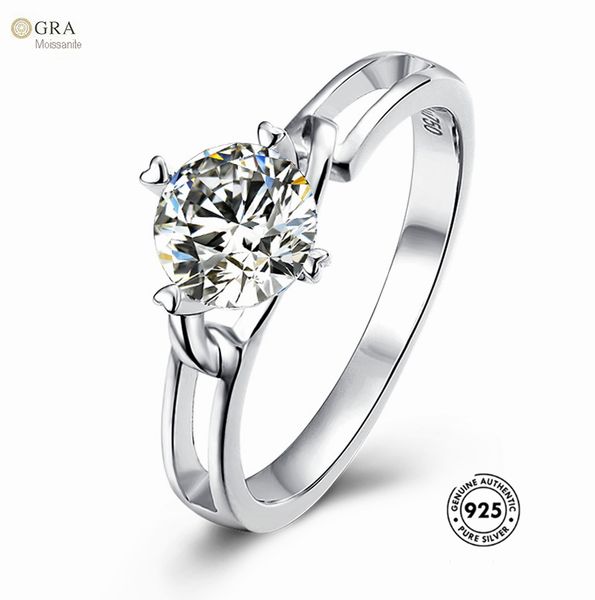 factory lot gra 1ct moissanite finger ring in solid sterling silver women engagement jewelry ready to shipping, Slivery;golden
factory lot gra 1ct moissanite finger ring in solid sterling silver women engagement jewelry ready to shipping, Slivery;golden