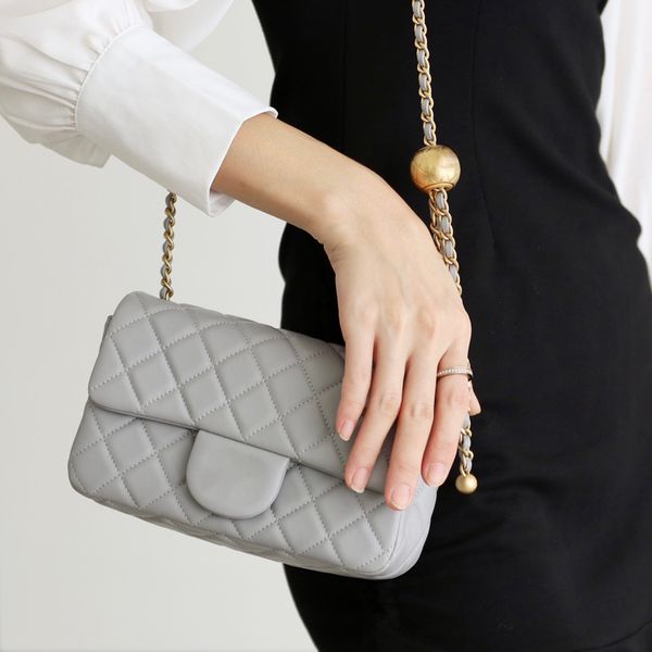 designer women handbag shoulder bag chain bag clutch flap totes bag women fashio n business shopping wallet check purse double letters solid
designer women handbag shoulder bag chain bag clutch flap totes bag women fashio n business shopping wallet check purse double letters solid
