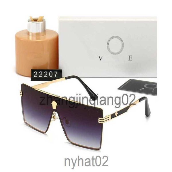 designer versage sunglass cycle luxurys fashion sport polarize sunglasses for womens mens summer new vintage baseball large frame driving sq, White;black
designer versage sunglass cycle luxurys fashion sport polarize sunglasses for womens mens summer new vintage baseball large frame driving sq, White;black