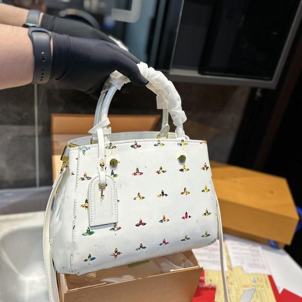 2023 designer tote bags gift for men women fashion soft leather handbags clutch purse crossbody shoulder bag
2023 designer tote bags gift for men women fashion soft leather handbags clutch purse crossbody shoulder bag