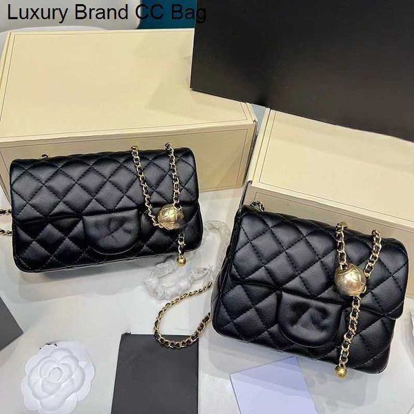 handbag cc cross body 5a womens luxurys designer bag lady crossbody gold little golden ball chain shoulder bag classic genuine leather famou
handbag cc cross body 5a womens luxurys designer bag lady crossbody gold little golden ball chain shoulder bag classic genuine leather famou