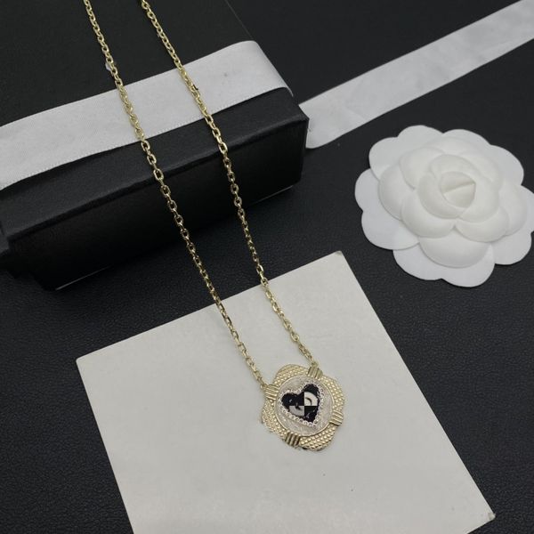 unique necklace for women designer jewelry gold chain necklace for women luxury and magnificent letter jewelry pearl necklace party, Silver
unique necklace for women designer jewelry gold chain necklace for women luxury and magnificent letter jewelry pearl necklace party, Silver