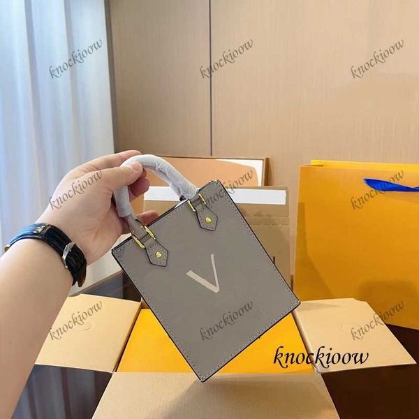 luxury designer new doodle spectrum bag women's mini shopper with long tote high fashion shoulder optional gift box packaging 0508
luxury designer new doodle spectrum bag women's mini shopper with long tote high fashion shoulder optional gift box packaging 0508