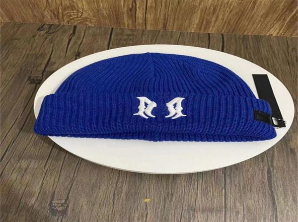 2022 fashion highquality beanie knitted hat classical sports skull caps for women and men autume winter hats ladies casual5109099, Blue;gray
2022 fashion highquality beanie knitted hat classical sports skull caps for women and men autume winter hats ladies casual5109099, Blue;gray