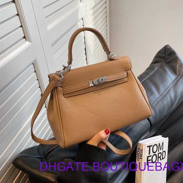 designer hremm kelys's bags for sale bag 2023 trendy new lychee pattern fashion crossbody versatile large capacity hand wide shoulder s
designer hremm kelys's bags for sale bag 2023 trendy new lychee pattern fashion crossbody versatile large capacity hand wide shoulder s