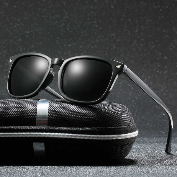 blue light 8082 polarized glasses men's and women's same square spectacle frame, White;black
blue light 8082 polarized glasses men's and women's same square spectacle frame, White;black