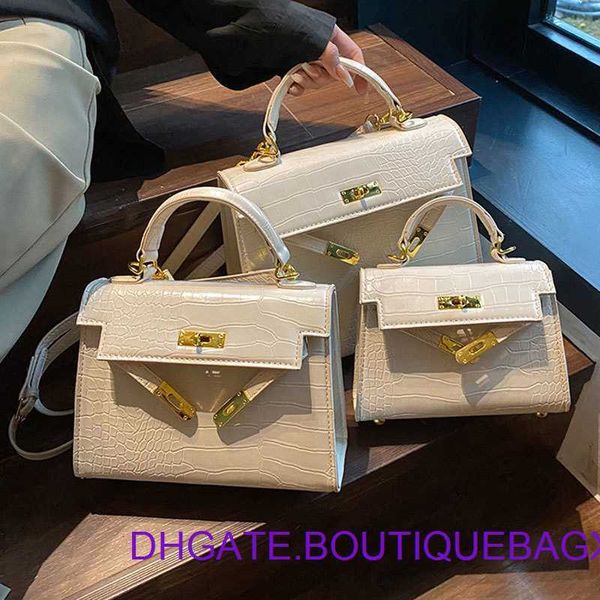 designer hremm kelys's evening bags for outlet advanced texture versatile crossbody bag 2023 new stone pattern mesh red casual shoulder
designer hremm kelys's evening bags for outlet advanced texture versatile crossbody bag 2023 new stone pattern mesh red casual shoulder