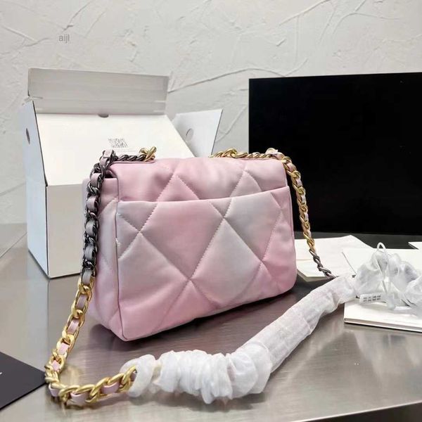 luxury designer famous fashion genuine leather crossbody handbags women ladies shoulder bags
luxury designer famous fashion genuine leather crossbody handbags women ladies shoulder bags