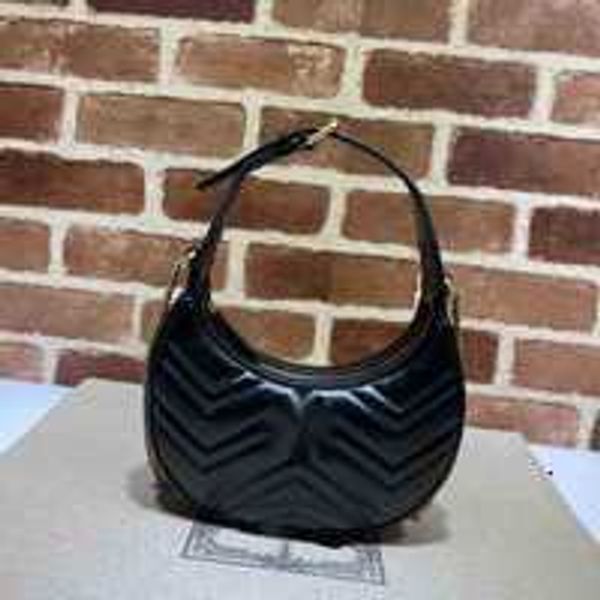 clothing luxury brand bags series half moon shape mini handbag 699514 woman embossing leather shoulder b np6l, Black;white
clothing luxury brand bags series half moon shape mini handbag 699514 woman embossing leather shoulder b np6l, Black;white