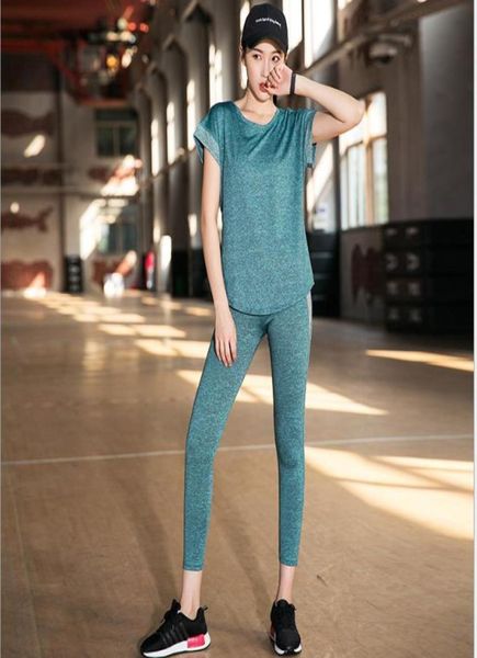 new sports tight pants short sleeve yoga running training fitness suit7036653, White;black
new sports tight pants short sleeve yoga running training fitness suit7036653, White;black