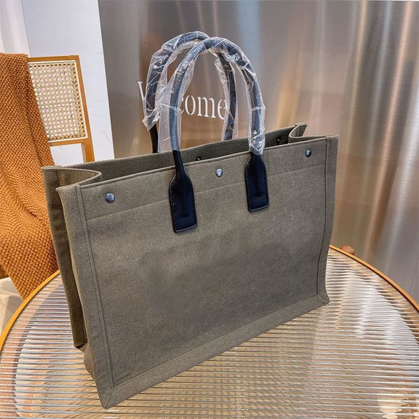 beach bag, lurex canvas mixed fiber woven shopping bag, same style as the popular blogger on the internet
beach bag, lurex canvas mixed fiber woven shopping bag, same style as the popular blogger on the internet