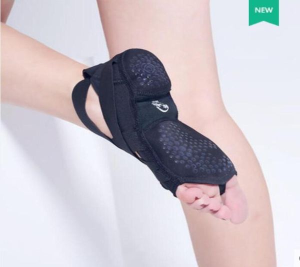 yoga socks liu tao with professional fitness movement dance with soft bottom silicone antiskid yoga shoes female1495707, Black;yellow
yoga socks liu tao with professional fitness movement dance with soft bottom silicone antiskid yoga shoes female1495707, Black;yellow