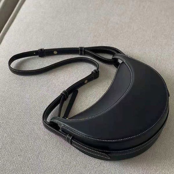 famous designer shoulder bags women half moon classic style underarm bag wallet temperament handbag casual tote shopping
famous designer shoulder bags women half moon classic style underarm bag wallet temperament handbag casual tote shopping