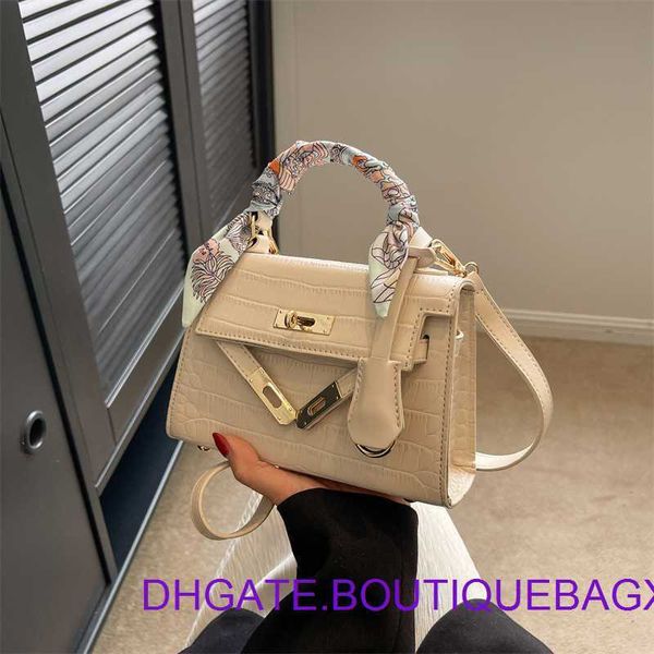 designer hremm kelys's bags for sale small new trendy and advanced one shoulder women's silk scarf crossbody versatile ins fashion
designer hremm kelys's bags for sale small new trendy and advanced one shoulder women's silk scarf crossbody versatile ins fashion