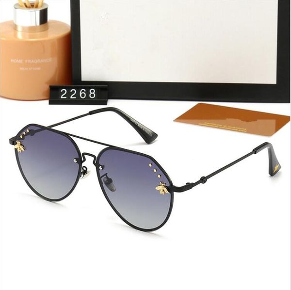 new classic sunglasses women designer luxury brand tempered glass lens retro glasses sun glasses uv400 g2268, White;black
new classic sunglasses women designer luxury brand tempered glass lens retro glasses sun glasses uv400 g2268, White;black