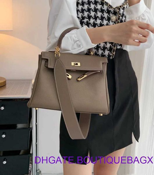 designer hremm kelys's bags for sale women's wide shoulder strap cowhide single crossbody handbag small underarm have real logo ha
designer hremm kelys's bags for sale women's wide shoulder strap cowhide single crossbody handbag small underarm have real logo ha