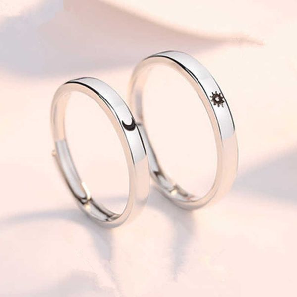 band rings 2023 new fashion sun moon couple rings cute sliver color open rings for women men adjustable finger ring designer jewelry gift z0, Silver
band rings 2023 new fashion sun moon couple rings cute sliver color open rings for women men adjustable finger ring designer jewelry gift z0, Silver