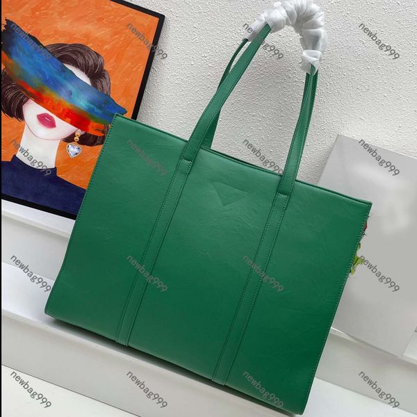 luxury designer shoulder bag for women fashion real leather shopping bag lady handbag interior zip pocket
luxury designer shoulder bag for women fashion real leather shopping bag lady handbag interior zip pocket