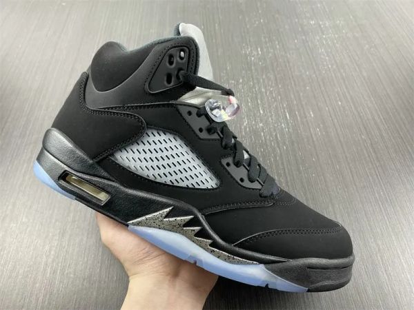 2023 special edition jumpman 5 og mens basketball designer shoes black fire red metallic silver fashion sport zapatos sneakers excellent qua
2023 special edition jumpman 5 og mens basketball designer shoes black fire red metallic silver fashion sport zapatos sneakers excellent qua