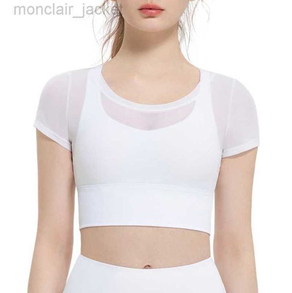 desginer alo yoga t shirt spring/summer mesh short sleeve fake two piece sports bra women's shockproof running casual suit with chest p, White
desginer alo yoga t shirt spring/summer mesh short sleeve fake two piece sports bra women's shockproof running casual suit with chest p, White