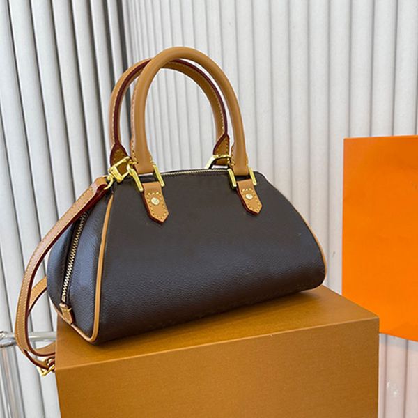 designer vintage cross body bag underarm shopping hobo bags shoulder messenger handbag purse women wallet handbags plain fashion letter adju
designer vintage cross body bag underarm shopping hobo bags shoulder messenger handbag purse women wallet handbags plain fashion letter adju