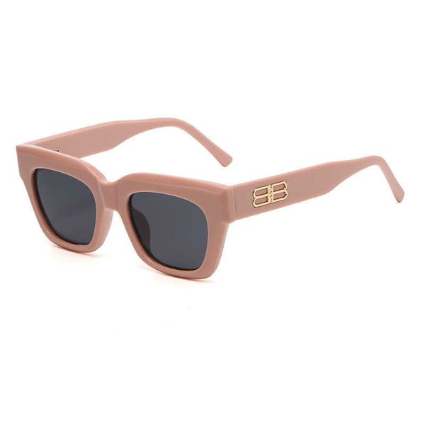 2023 fashionable square large frame letter sunglasses ins personalized street fashion sunglass, White;black
2023 fashionable square large frame letter sunglasses ins personalized street fashion sunglass, White;black