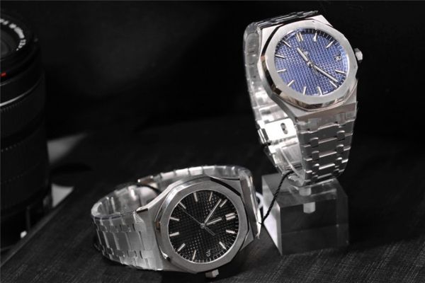luxury watch high-quality stainless steel gold-plated bracelet 41mm mechanical underwire watch, Slivery;golden
luxury watch high-quality stainless steel gold-plated bracelet 41mm mechanical underwire watch, Slivery;golden