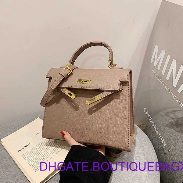 designer hremm kelys's bags for sale textured and westernized small group women 2023 new fashion summer versatile crossbody handheld ha
designer hremm kelys's bags for sale textured and westernized small group women 2023 new fashion summer versatile crossbody handheld ha