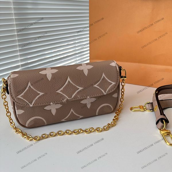 23ss women luxurys designer totes bags handbag pink printing flowers golden chain crossbody ladies handbags flowers with original dust bag m
23ss women luxurys designer totes bags handbag pink printing flowers golden chain crossbody ladies handbags flowers with original dust bag m