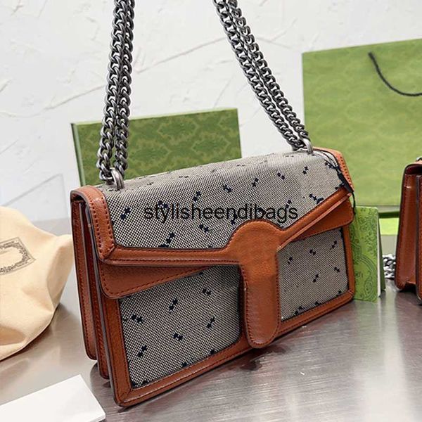 square flap crossbody bag women handbags vintage classic letter shoulder bags silver hardware chain cell phone pocket canvas leather clutch
square flap crossbody bag women handbags vintage classic letter shoulder bags silver hardware chain cell phone pocket canvas leather clutch