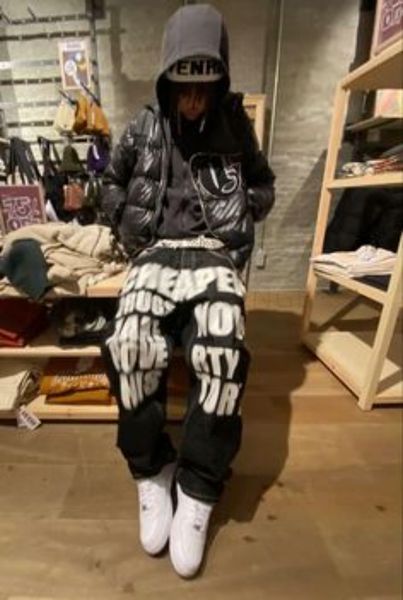 men's jeans hip hop letter fuzzy printed y2k streetwear black trousers harajuku casual loose rock 2023 summer 230509, Blue
men's jeans hip hop letter fuzzy printed y2k streetwear black trousers harajuku casual loose rock 2023 summer 230509, Blue