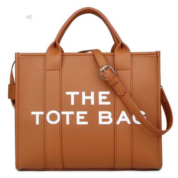 custom big capacity women tote bags for pu leather ladies female luxury shoulder office handbags
custom big capacity women tote bags for pu leather ladies female luxury shoulder office handbags