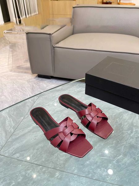 casual shoes 2023 5a designer mens womens slippers slide summer fashion wide flat slippery sandals slipper flip flop beach classic heel l ba, Black
casual shoes 2023 5a designer mens womens slippers slide summer fashion wide flat slippery sandals slipper flip flop beach classic heel l ba, Black