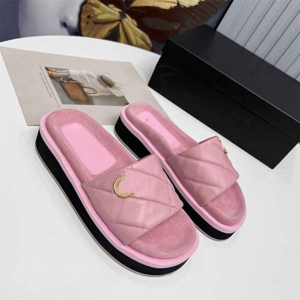 designer outdoor beach channel shoes summer cc women's slide classic sandals flip fashion casual slippers z104
designer outdoor beach channel shoes summer cc women's slide classic sandals flip fashion casual slippers z104