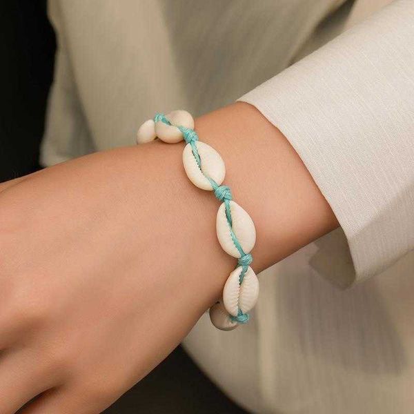 conch shell ornament summer fashion hand woven bracelet adjustable natural for women, Golden;silver
conch shell ornament summer fashion hand woven bracelet adjustable natural for women, Golden;silver