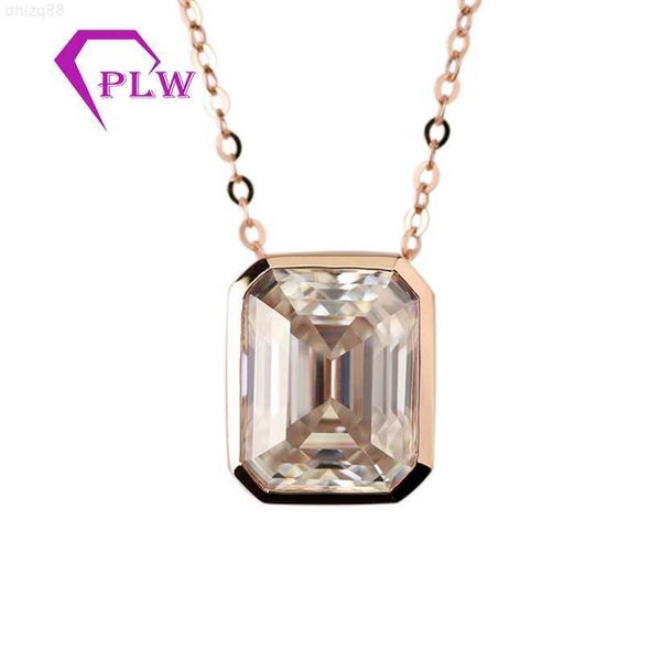 rose gold bezel setting 6x8mm antique emerald cut moissanite pendant with circle chain, Silver
rose gold bezel setting 6x8mm antique emerald cut moissanite pendant with circle chain, Silver
