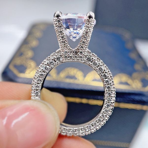 hollow 4ct lab diamond ring 100% real 925 sterling silver party wedding band rings for women bridal engagement jewelry, Slivery;golden
hollow 4ct lab diamond ring 100% real 925 sterling silver party wedding band rings for women bridal engagement jewelry, Slivery;golden