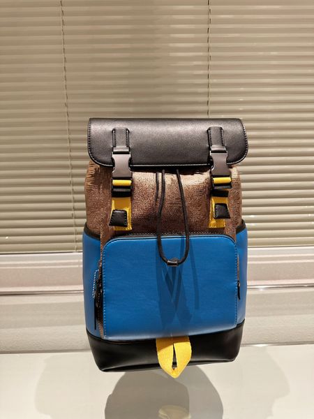 fashion backpack style genuine leather hardware double buckle opening double color panel metal logo designer travel bag id michafl_kops
fashion backpack style genuine leather hardware double buckle opening double color panel metal logo designer travel bag id michafl_kops