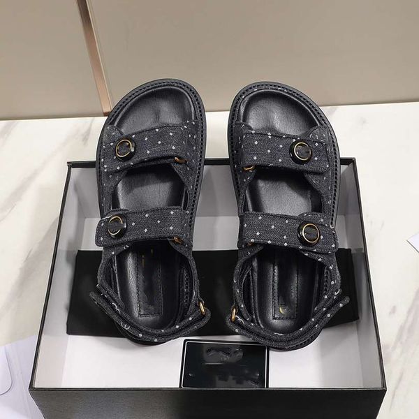 channel shoes designer sandals luxury shoes fashion women channel heel slippers woman sandal new ccity slide dfhdfb
channel shoes designer sandals luxury shoes fashion women channel heel slippers woman sandal new ccity slide dfhdfb
