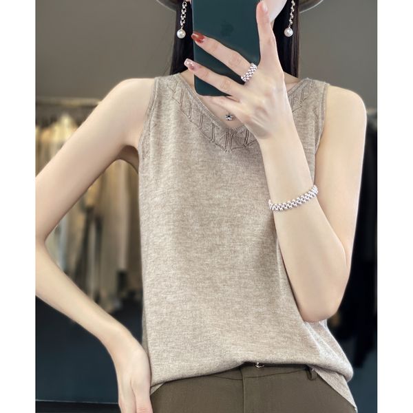 camisoles tanks summer vneck wool kni sleeveless slim girls' fashion edition 230508, Black;white
camisoles tanks summer vneck wool kni sleeveless slim girls' fashion edition 230508, Black;white