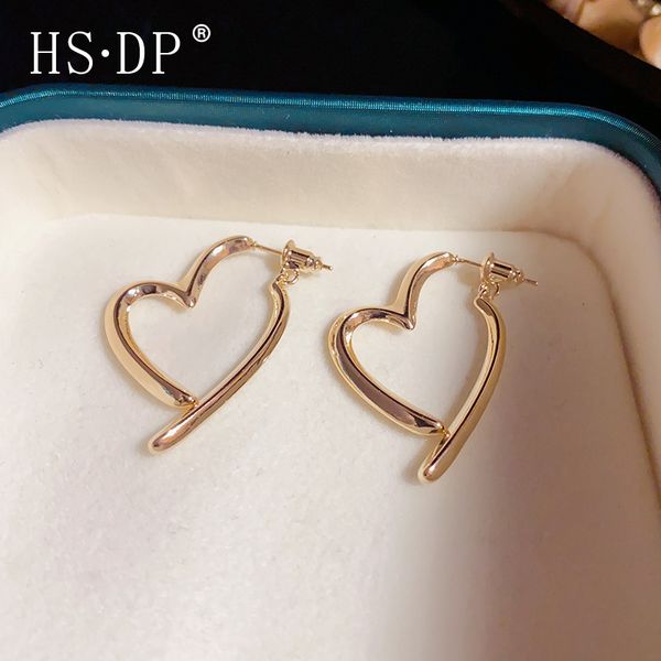 earring women s925 siliver pin 2023 new heart design elegan charm ear stud silver gold girls fashion eaiings festival party accessories with, Golden
earring women s925 siliver pin 2023 new heart design elegan charm ear stud silver gold girls fashion eaiings festival party accessories with, Golden