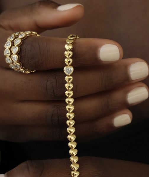 chain gold color heart shaped tennis bracelet for women girlfriend lover gift fashion classic jewelry 230508, Black
chain gold color heart shaped tennis bracelet for women girlfriend lover gift fashion classic jewelry 230508, Black