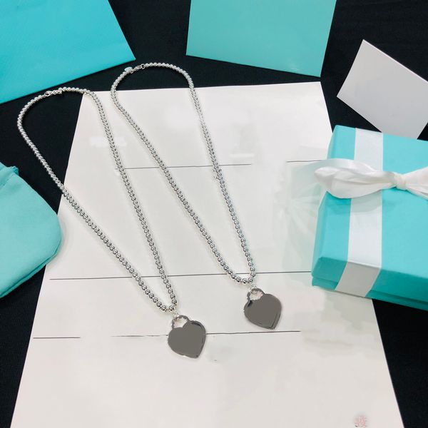 designer pearl necklace ladies large love peach heart pendant silver beads round bead collarbone chain simple and versatile models
designer pearl necklace ladies large love peach heart pendant silver beads round bead collarbone chain simple and versatile models